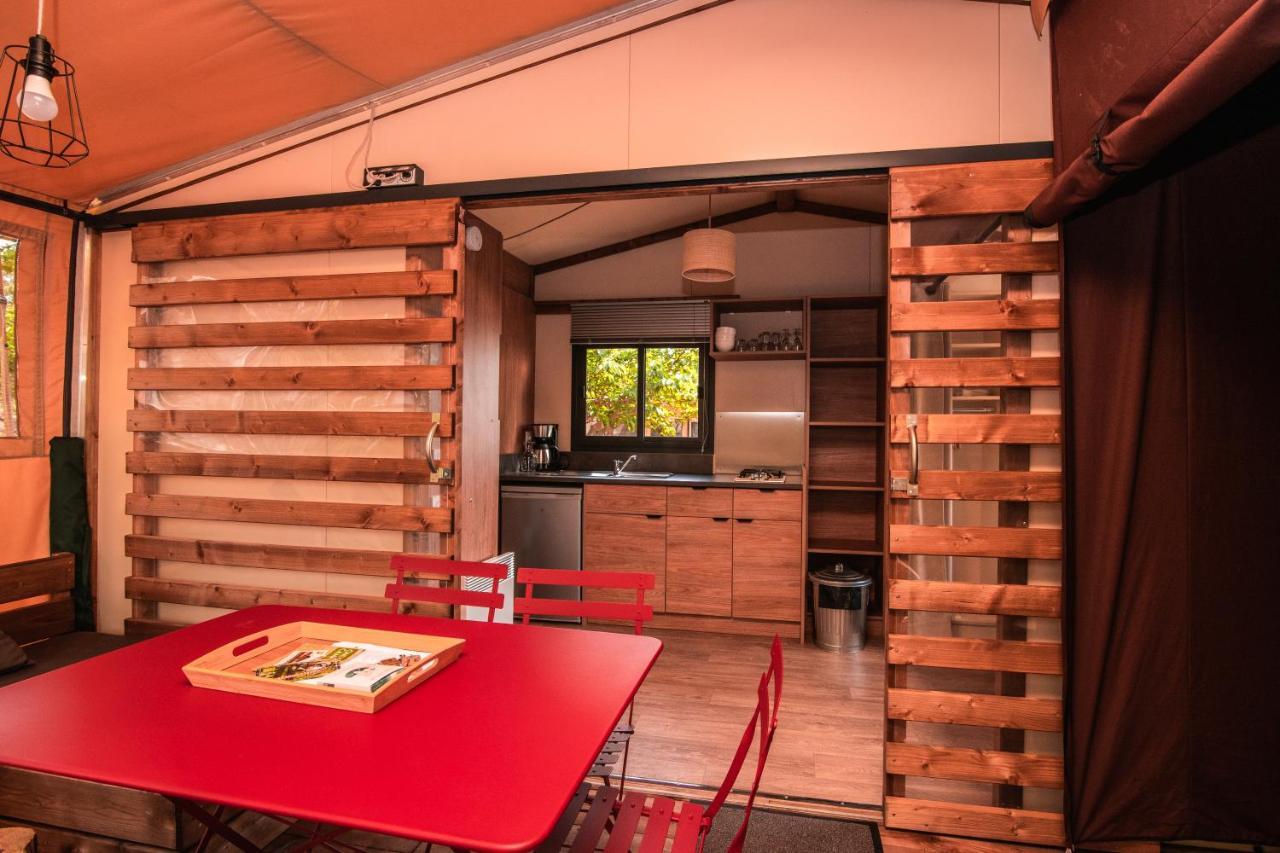 Camping Onlycamp Les Tuilleres Vercheny Exteriér fotografie